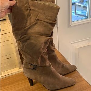 Tan tall suede heeled boots, White Mountain, 7 1/2